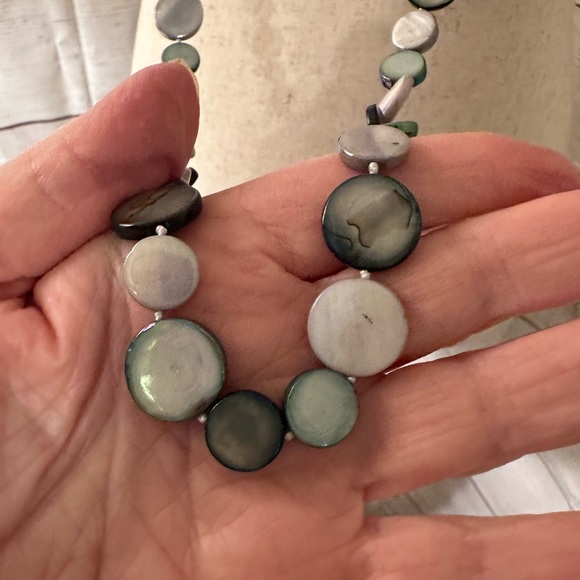 NWT MOTHER OF PEARLS NECKLACE - Picture 11 of 16